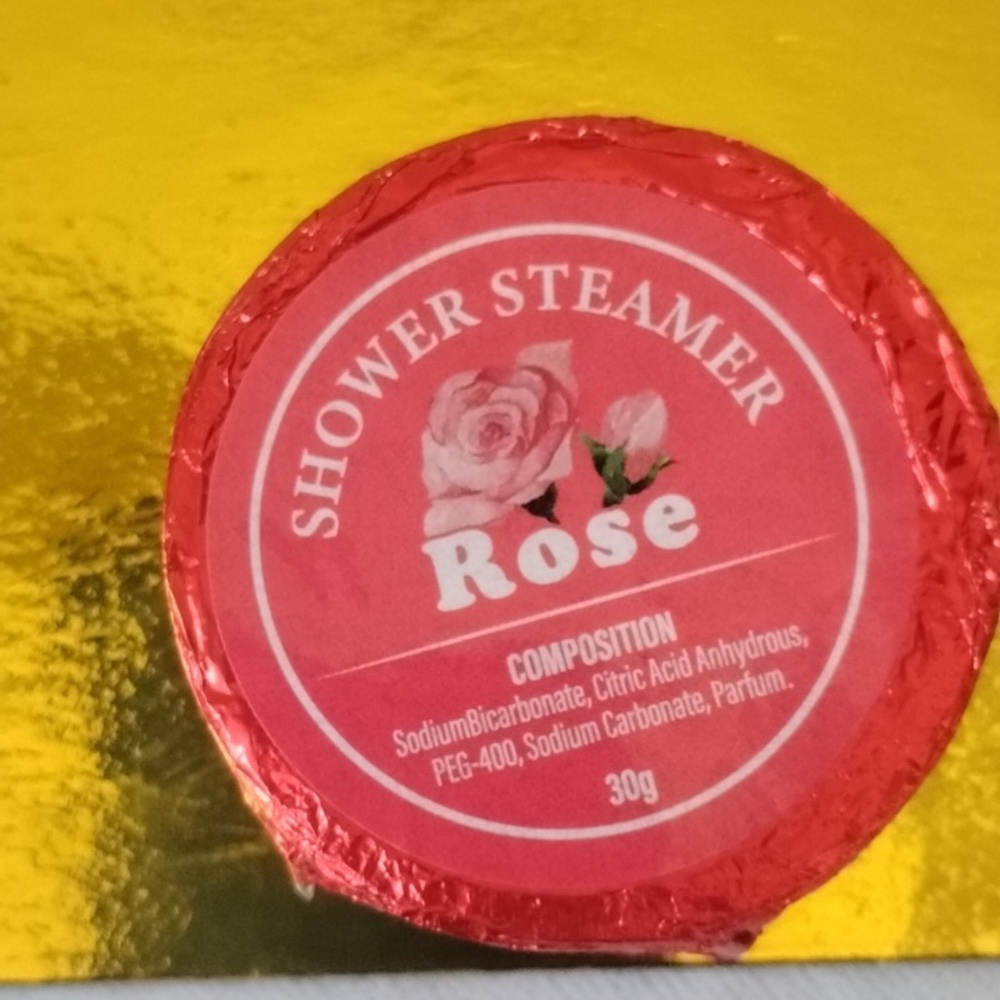 NWT Rose Shower Steamer - Red